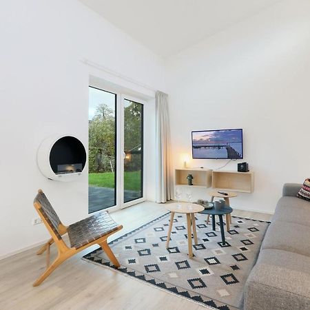Amazing home in Lembruch-Dmmer See with 2 Bedrooms, Sauna&WiFi Buitenkant foto