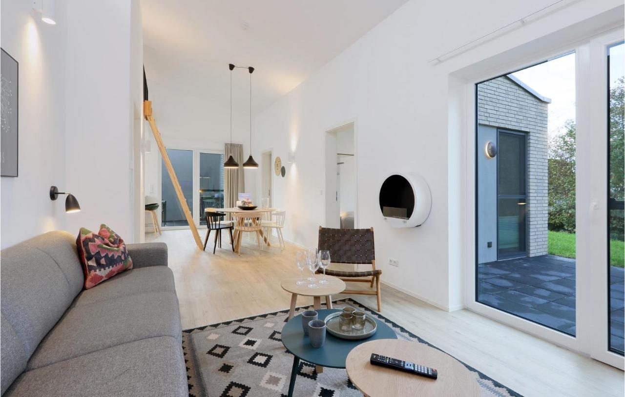 Amazing home in Lembruch-Dmmer See with 2 Bedrooms, Sauna&WiFi Buitenkant foto