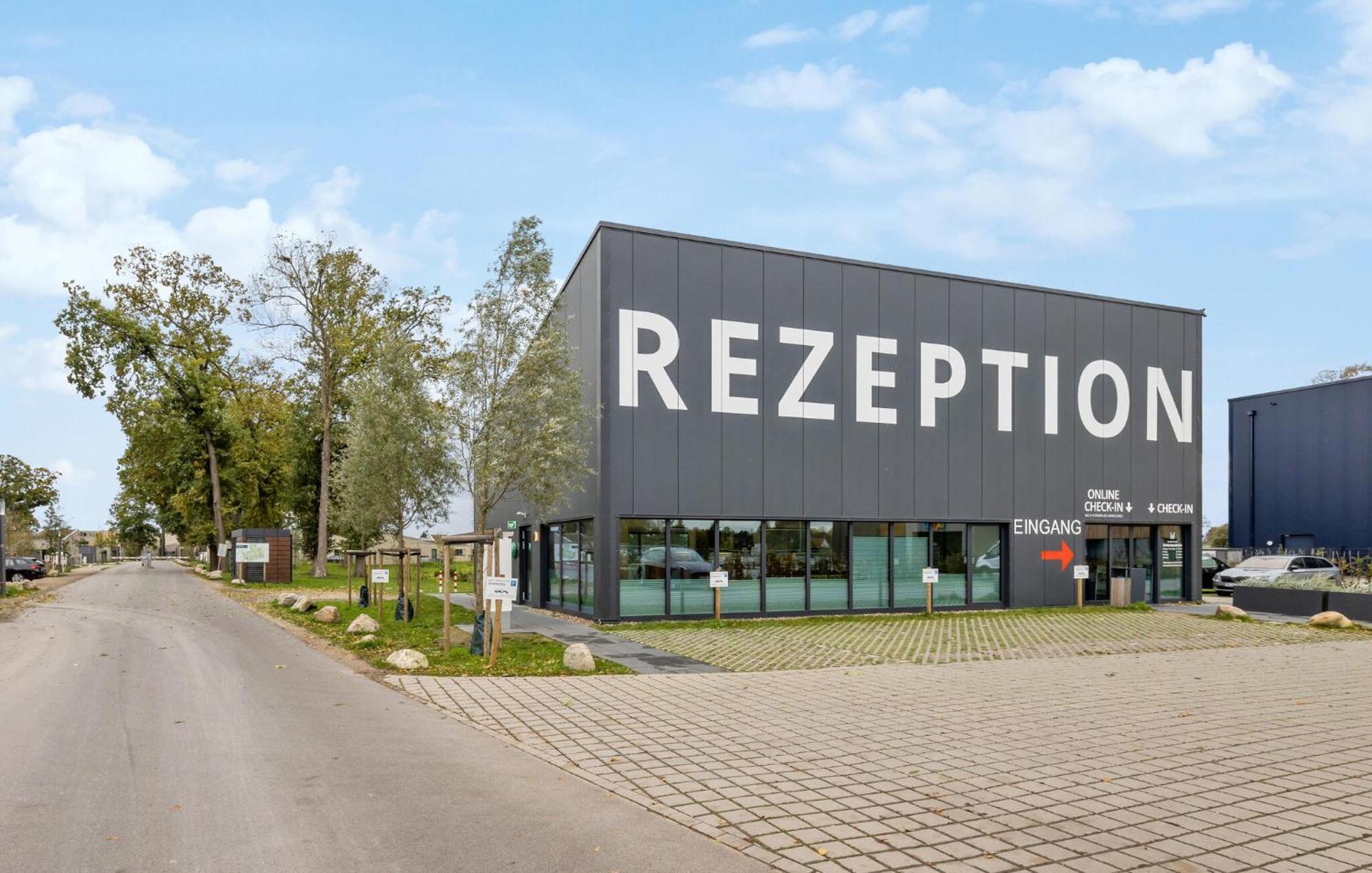 Amazing home in Lembruch-Dmmer See with 2 Bedrooms, Sauna&WiFi Buitenkant foto
