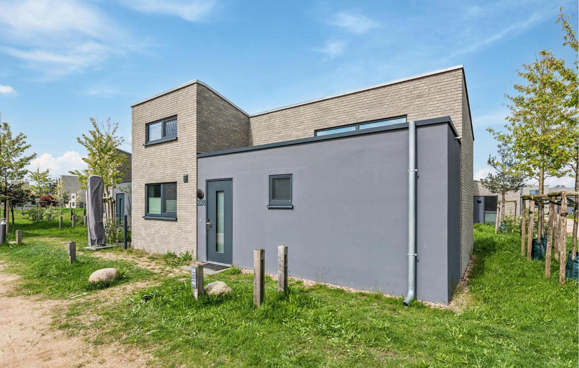Amazing home in Lembruch-Dmmer See with 2 Bedrooms, Sauna&WiFi Buitenkant foto