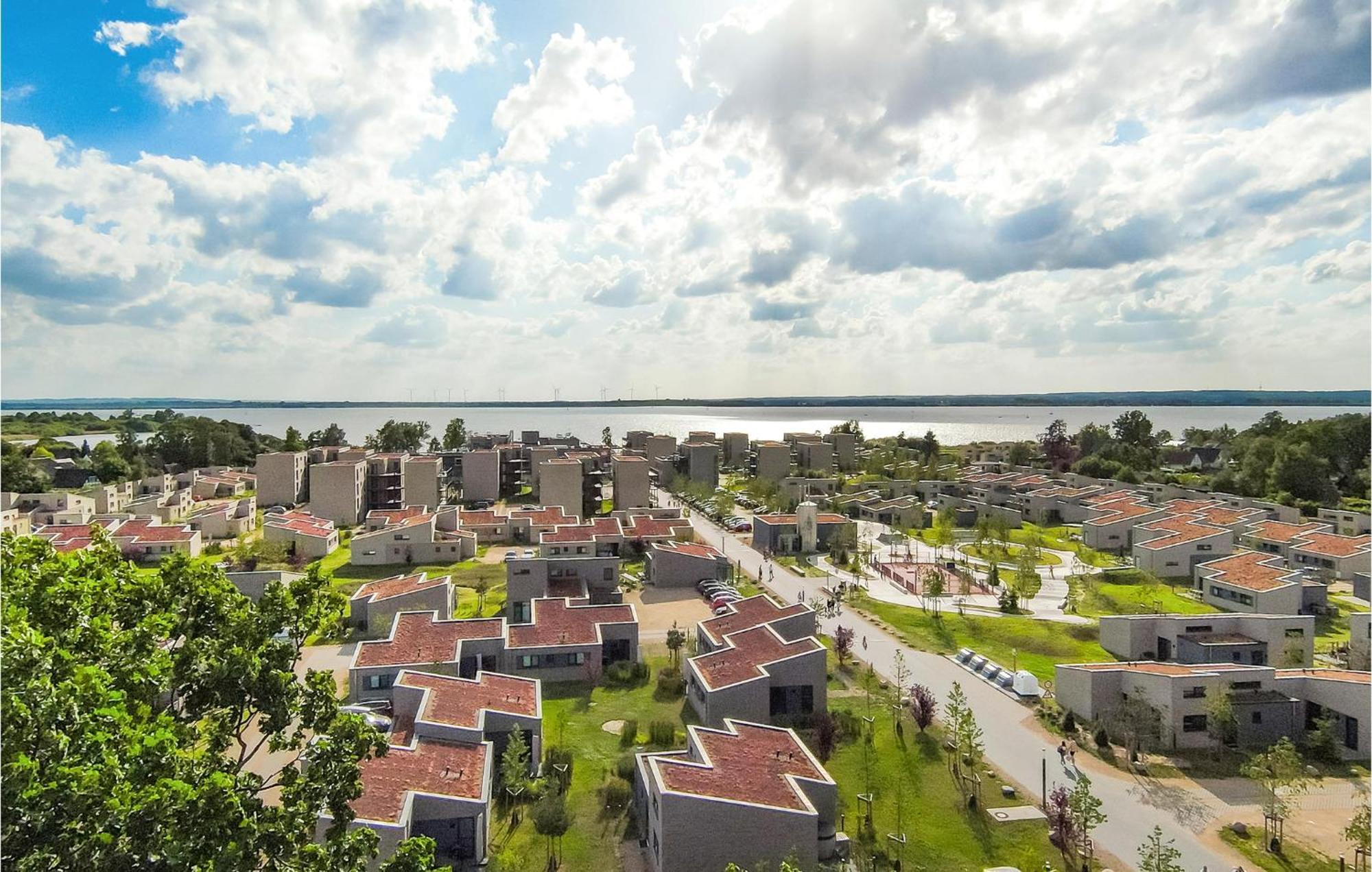 Amazing home in Lembruch-Dmmer See with 2 Bedrooms, Sauna&WiFi Buitenkant foto
